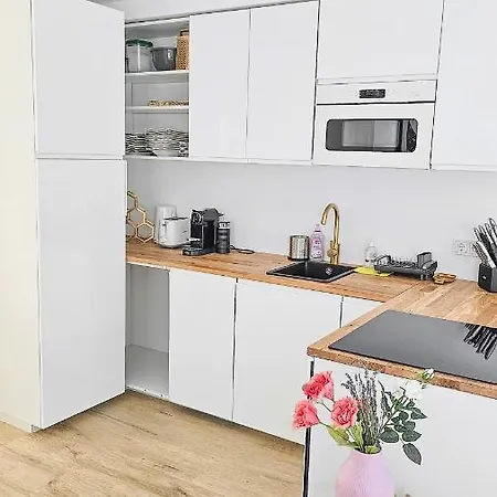 Apartment Luxus Neubau 65m² City Wohnung: R Munich