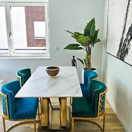 公寓 Luxus Neubau 65m² City Wohnung: R *